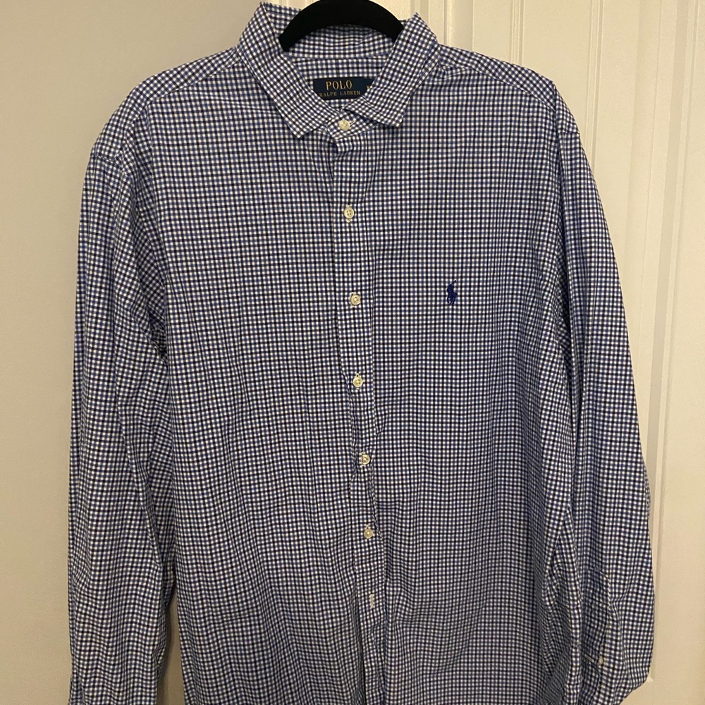 LIKE NEW RALPH LAUREN BUTTON DOWN